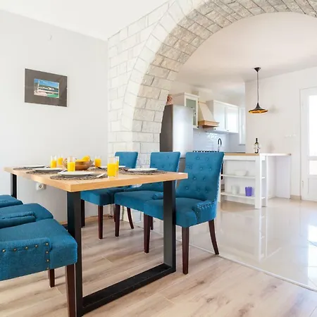 Ivica Apartment
