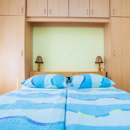 アパート Ivica Milohnići