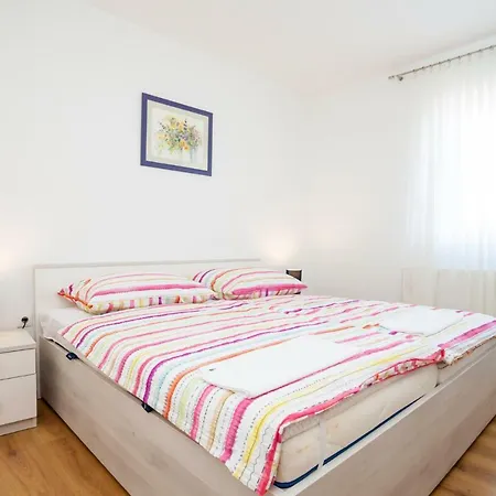 Apartment Ivica