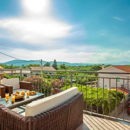 アパート Ivica *