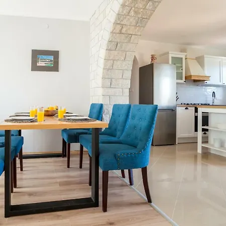 Ivica Apartment